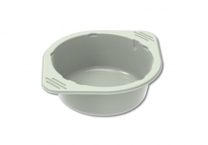 Cette coupe/plateau en CPET Evolve arbore une teinte douce et subtile vert-gris, apportant une esthétique contemporaine et écologique à la présentation des aliments. Le bol rond offre un compartiment profond et spacieux, idéal pour des portions individuelles. Le large rebord comporte de discrètes rainures à deux coins, ajoutant une touche de texture et améliorant la prise, tandis que la languette encastrée d'un côté facilite la manipulation. Sa finition mate et terreuse ajoute un look raffiné et naturel, parfait pour des contextes culinaires modernes qui privilégient la durabilité et le style.